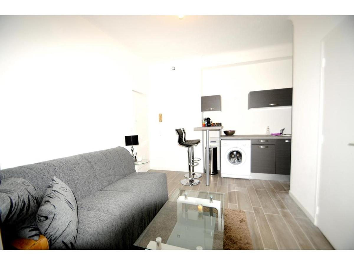 Superbe studio meublé cosy avec patio au calme Jean médecin Niza Exterior foto